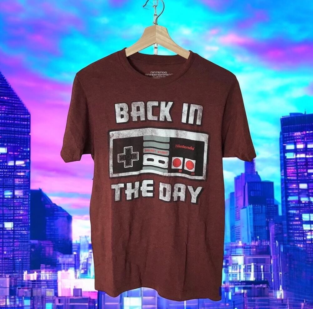 Nintendo Men's Small BACK IN THE DAY Controller Cotton Blend S/S Graphic T-Shirt